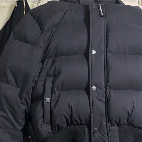 Aritzia Black Puff Jacket "The Super Puff" - Picture 5 of 5